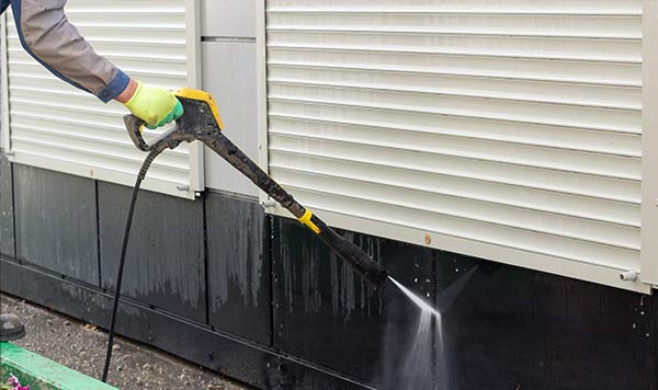 commercial-pressure-wah